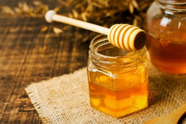عسل کاملا طبیعی و طبی آویشن کوه های آذربایجان